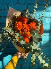 Load image into Gallery viewer, Cempasúchil Flower Bundle for Día de los Muertos